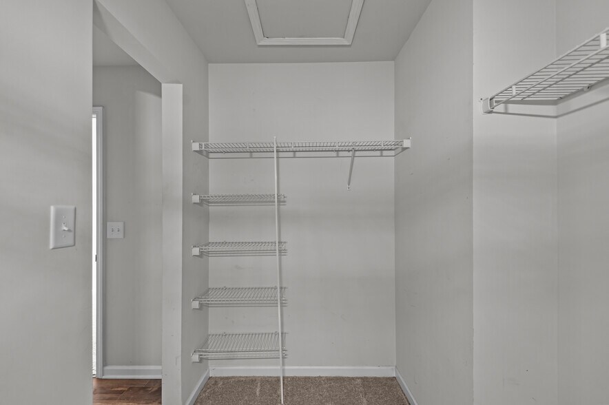 Building Photo - 1400 Centipede Dr
