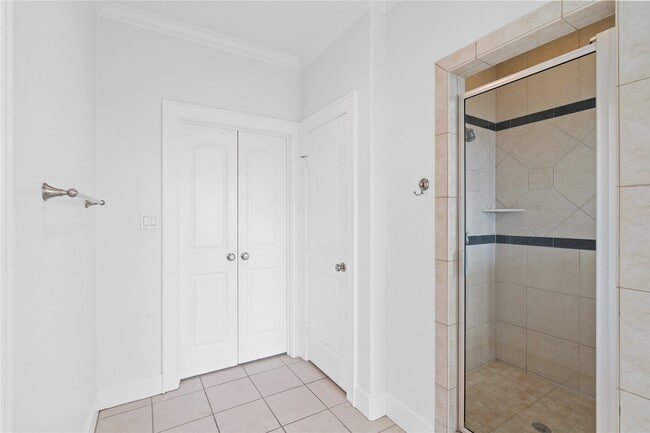 Building Photo - 3006 McCulloch Cir