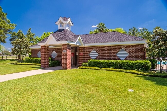 Building Photo - 23915 Elden Hills Ct