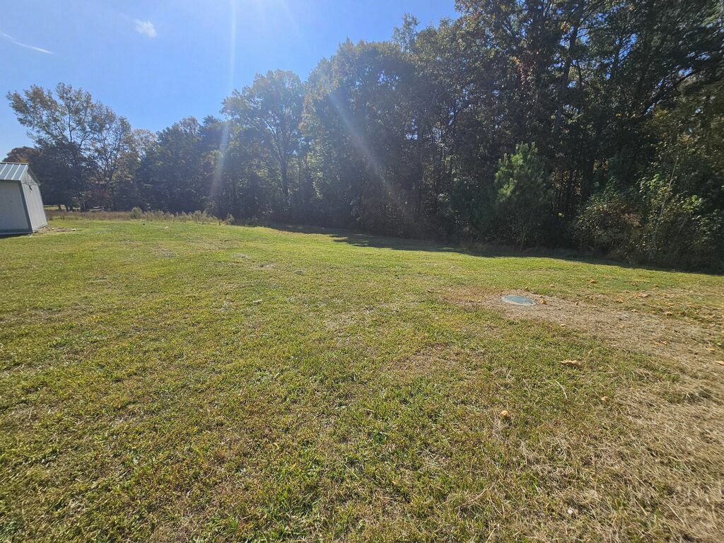 Building Photo - 960 County Rd 662