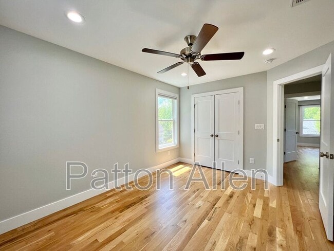 Building Photo - 308 London Rd