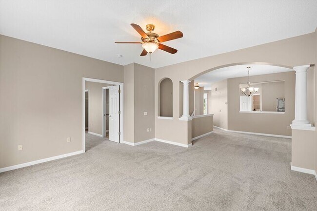 Building Photo - 2201 Hawks Landing Dr