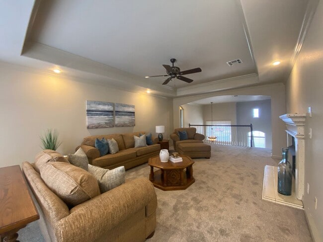 Building Photo - Broken Arrow Schools-Gated Community!