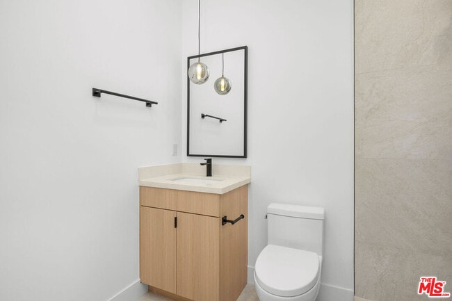 Building Photo - 5248 Auckland Ave