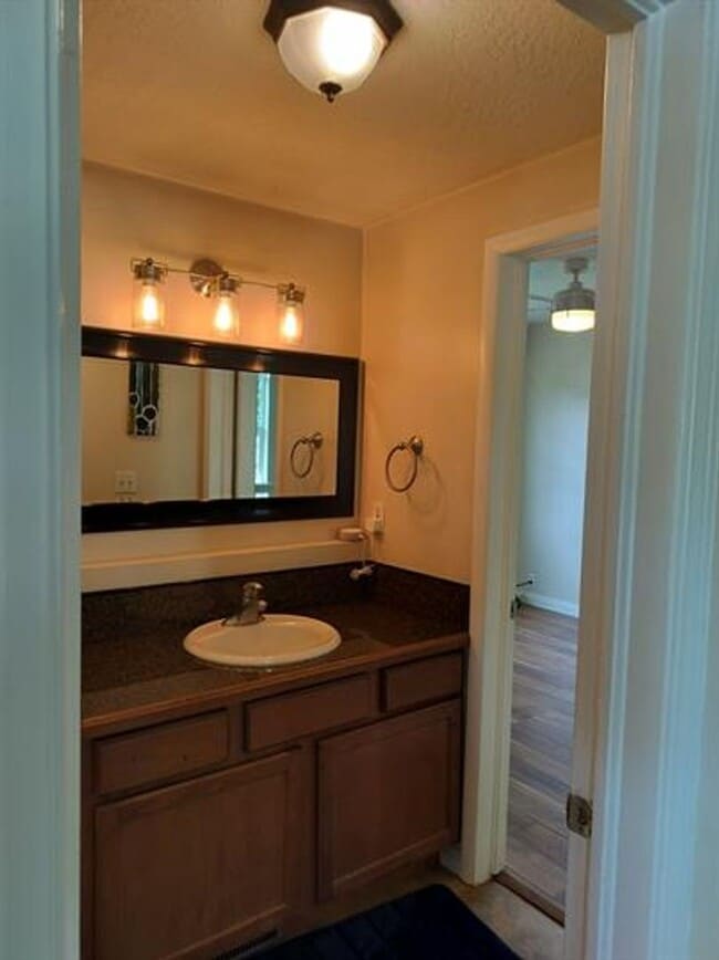 Building Photo - Charming Home located in the Avenues in Salt Lake City!