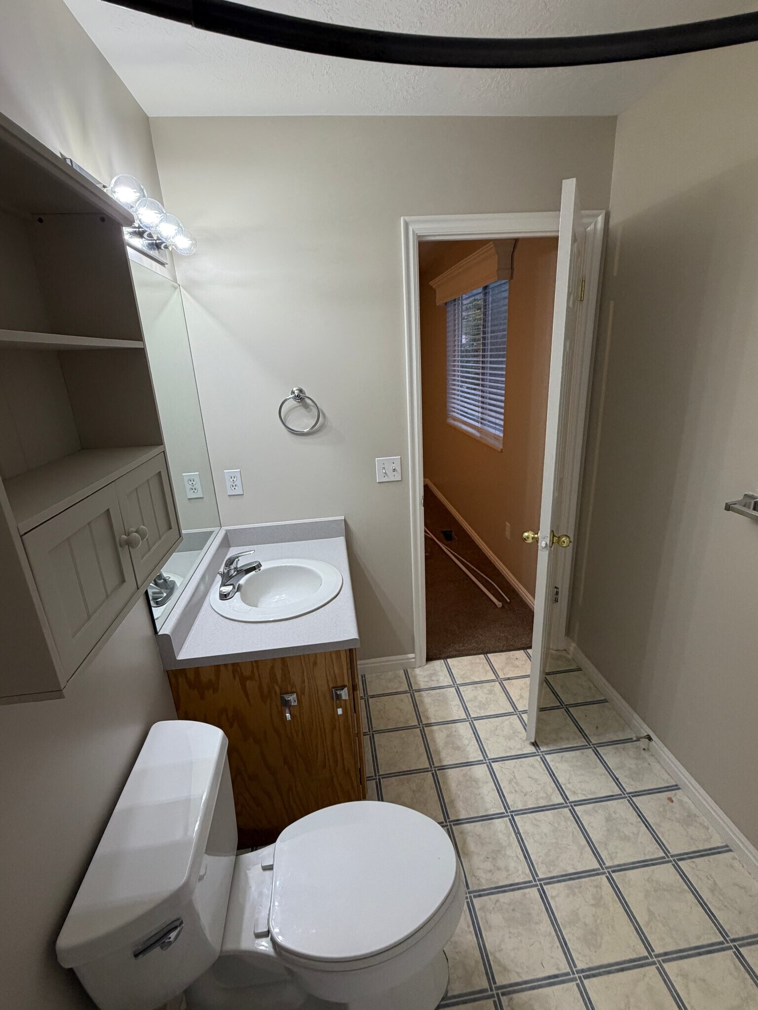 Building Photo - 482 S 1300 E