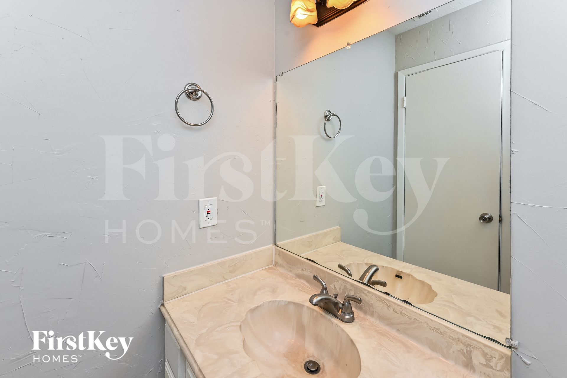 Building Photo - 3711 Clear Falls Dr