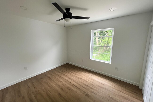 Building Photo - 1460 Hamlet St