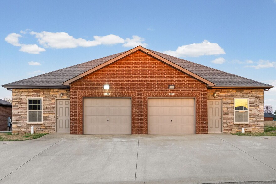 Building Photo - 109 Holland Dr