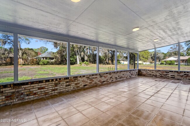 Building Photo - 11321 Deep Ln