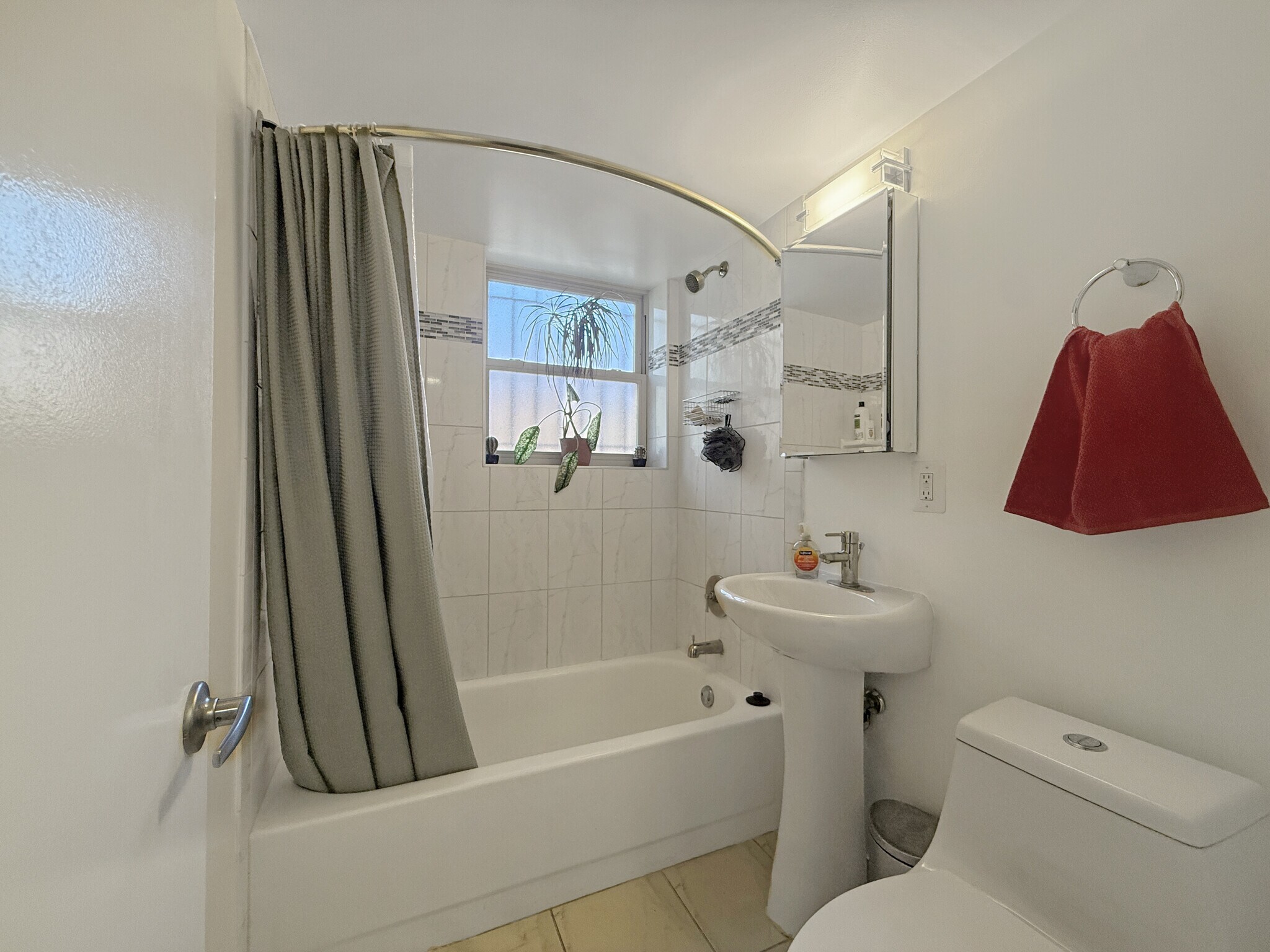 Building Photo - 2650 Birney Pl SE