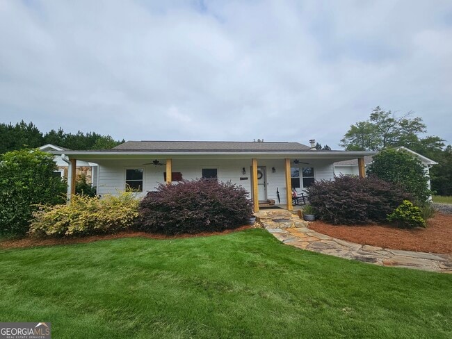 Building Photo - 6090 Strickland Town Rd