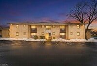 Building Photo - 401 US-22