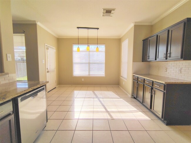 Building Photo - 6334 Richland Hills Dr