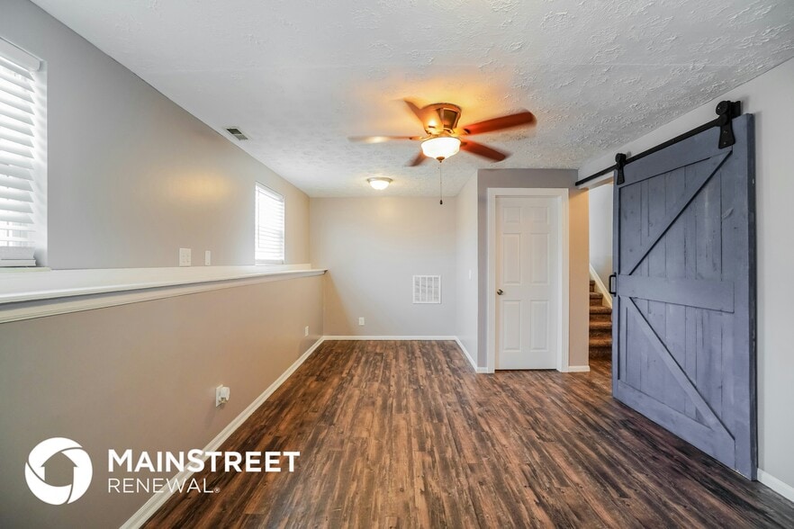 Building Photo - 4551 Sandridge St