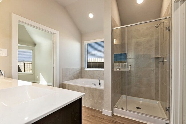 Building Photo - Like New 3 bedroom, 2  bath house in Moran Ranch