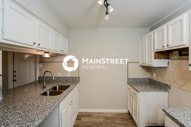 Building Photo - 3 Bedroom Pet-Friendly Home in SAN ANTONIO, TX with Main Street Renewal