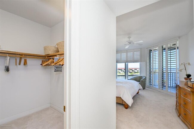 Building Photo - 3313 Sunset Key Cir