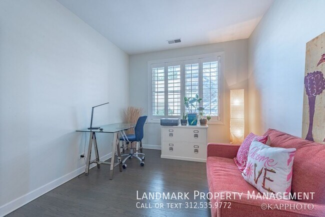 Building Photo - 1942 S Prairie-#3