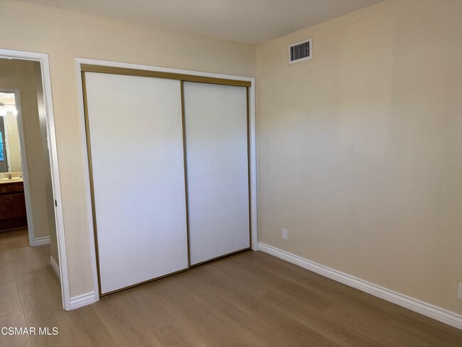 Building Photo - 846 Lindawood St