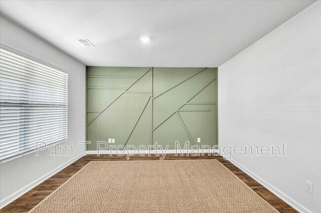 Building Photo - 512 Turpentine Trl