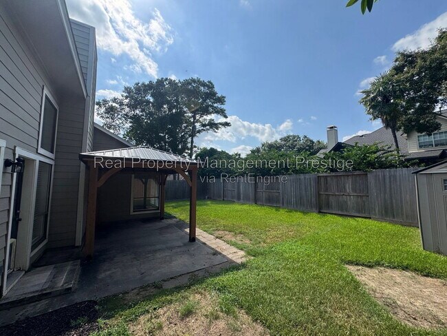 Building Photo - 15907 Spring Forest Dr