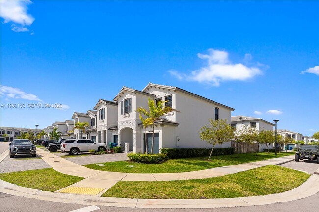 Building Photo - 28500 SW 133rd Path