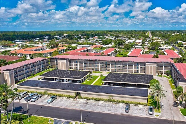 Building Photo - 10215 Regal Dr