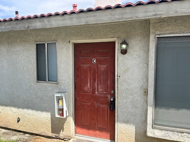 Building Photo - 4418 White Ln