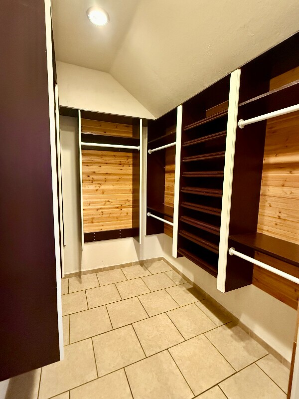 Building Photo - 3121 Fox Hollow Dr