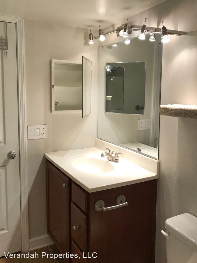 Building Photo - 2 br, 2 bath House - 4862 S. Conway Road U...