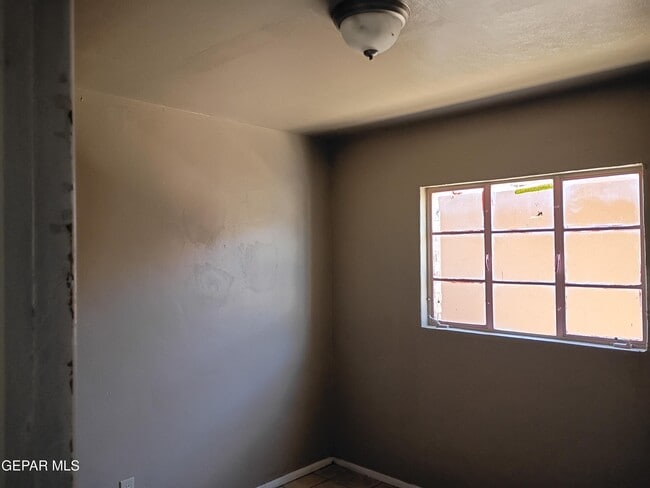 Building Photo - 8108 La Paloma Cir