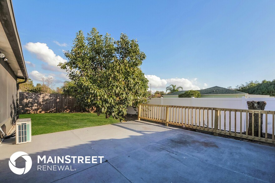 Building Photo - 7736 Fort Sumter Dr