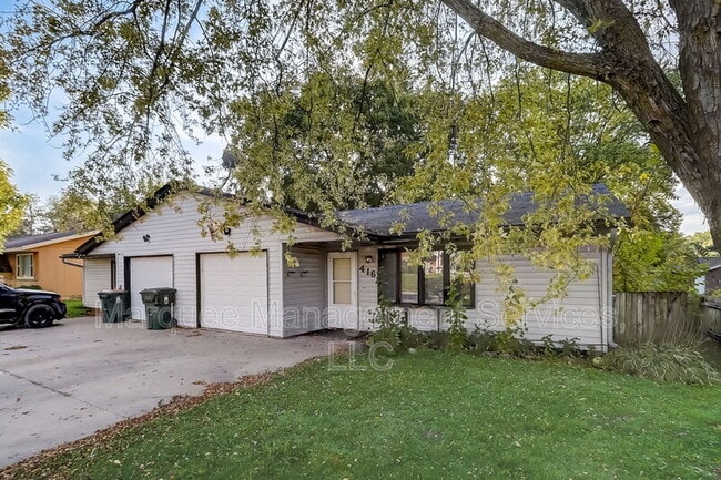 Building Photo - 416 S Bird St