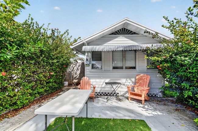 Building Photo - 306 N J St