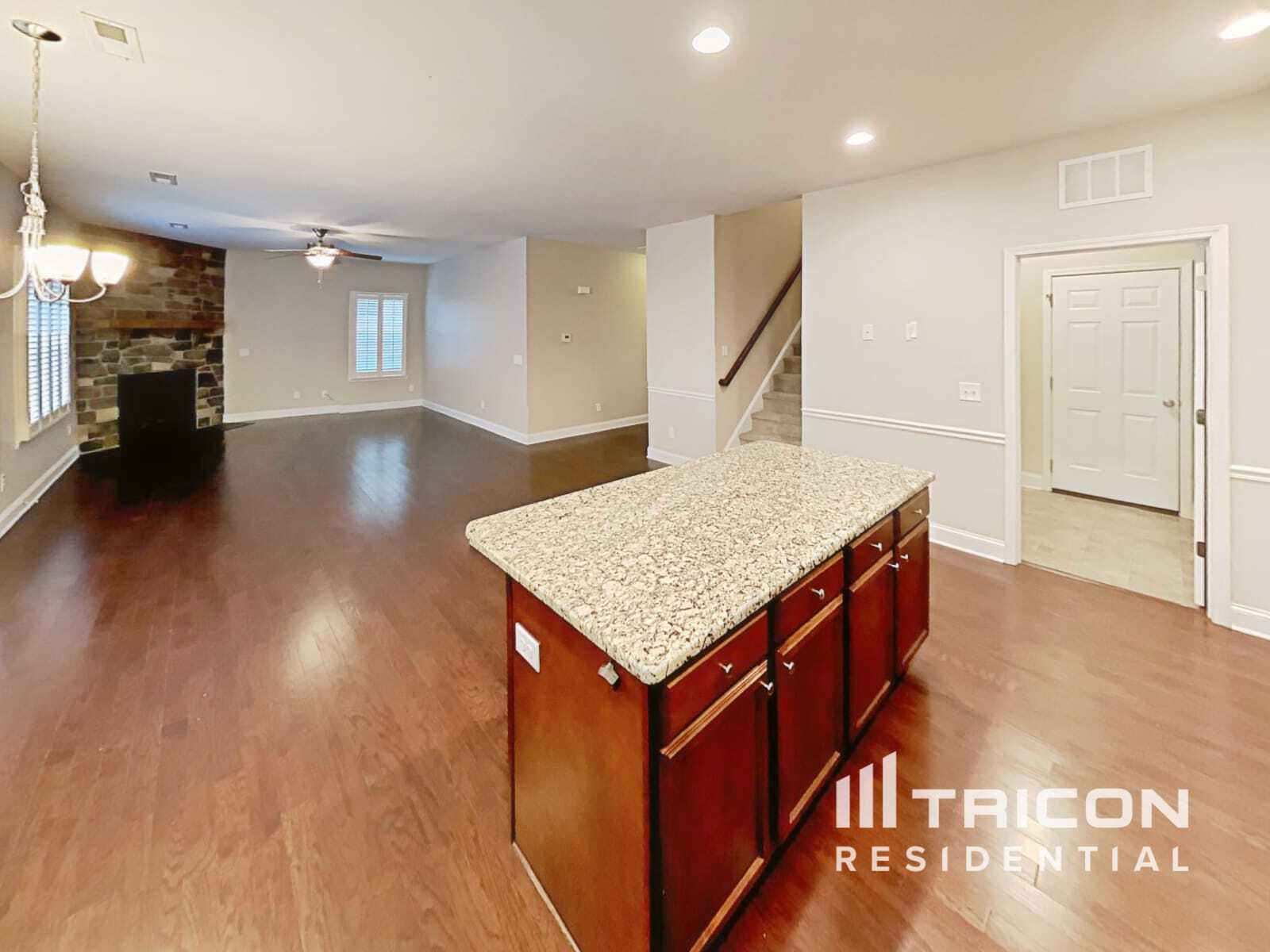 Building Photo - 5766 Woodside Forest Trail