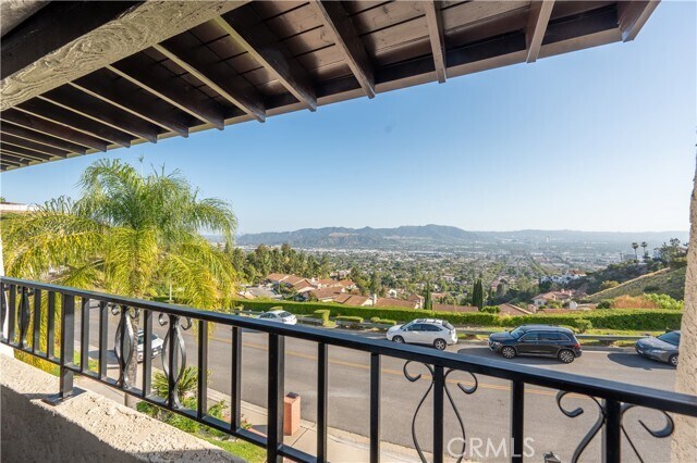 Building Photo - 1350 E Tujunga Ave