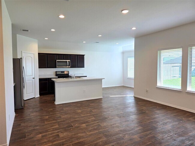 Building Photo - 5119 Dove Hl Ln