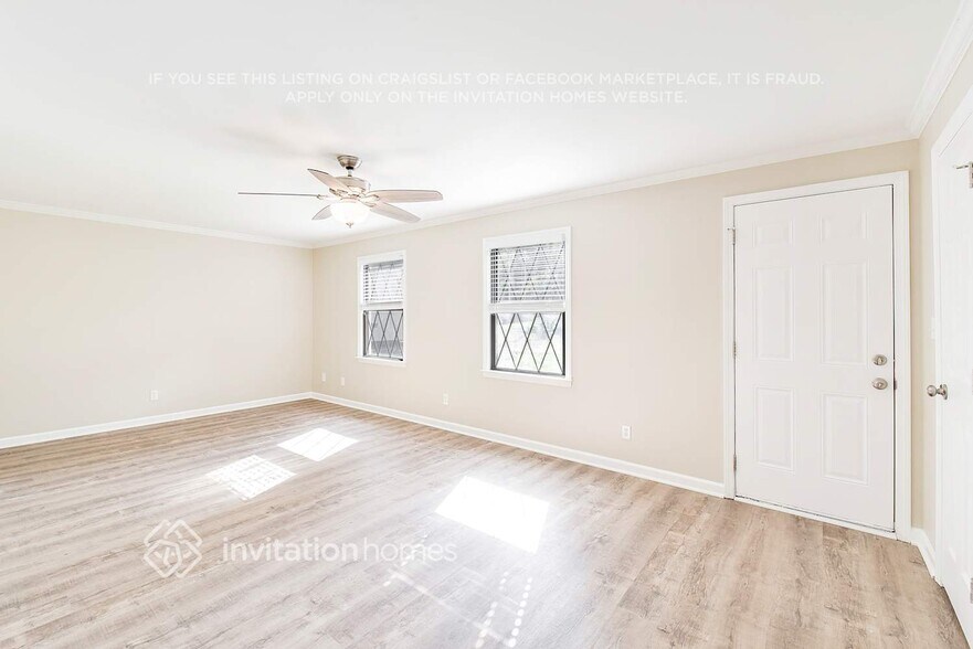 Building Photo - 3938 Somerdale Ln