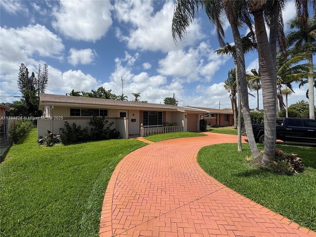 Building Photo - 6612 Dahlia Dr