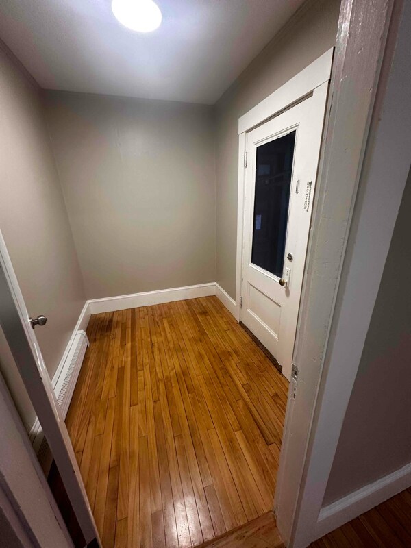 Building Photo - 12 Webster St