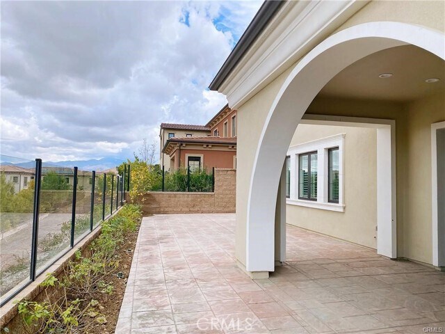 Building Photo - 109 Gardenview