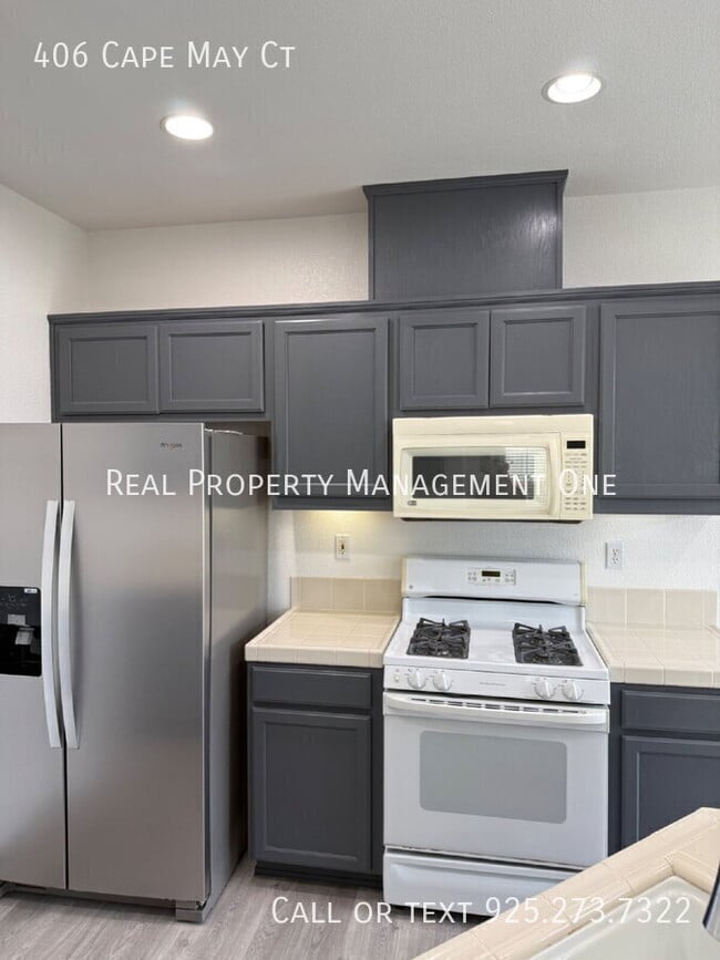 Building Photo - 406 Cape May Ct