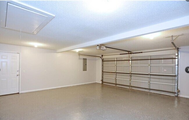 Building Photo - 7308 Garfield St