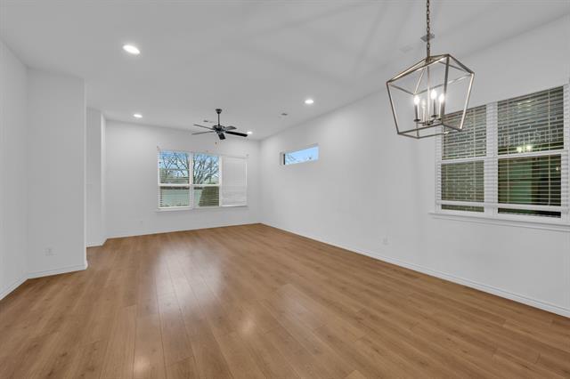 Building Photo - 2825 Stanley Ave