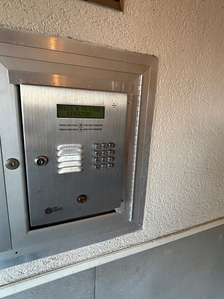 Building Photo - 2068 Walton Way