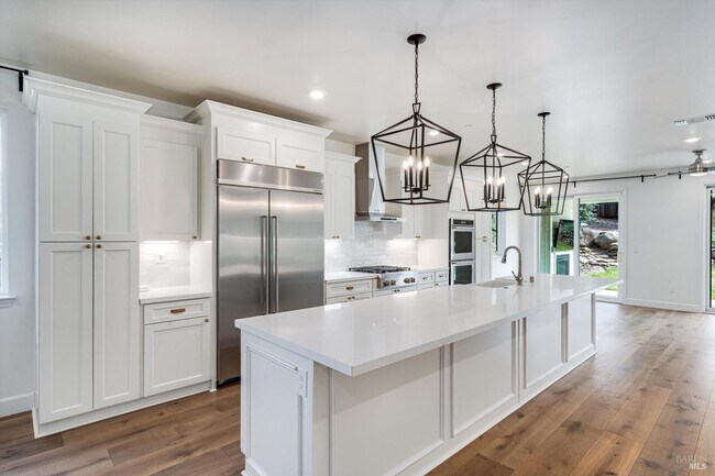 Building Photo - 1980 Bent Tree Pl