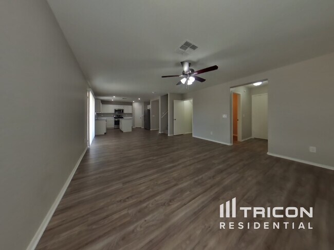Building Photo - 12747 W Larkspur Rd