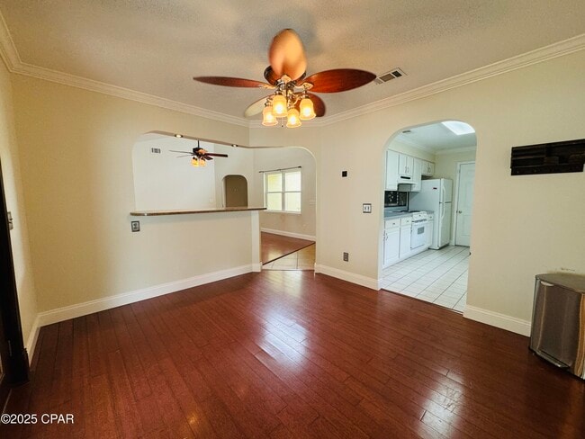 Building Photo - 5308 Lance St