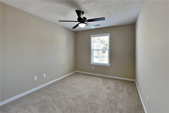 Building Photo - 1045 Winthrope Chase Dr
